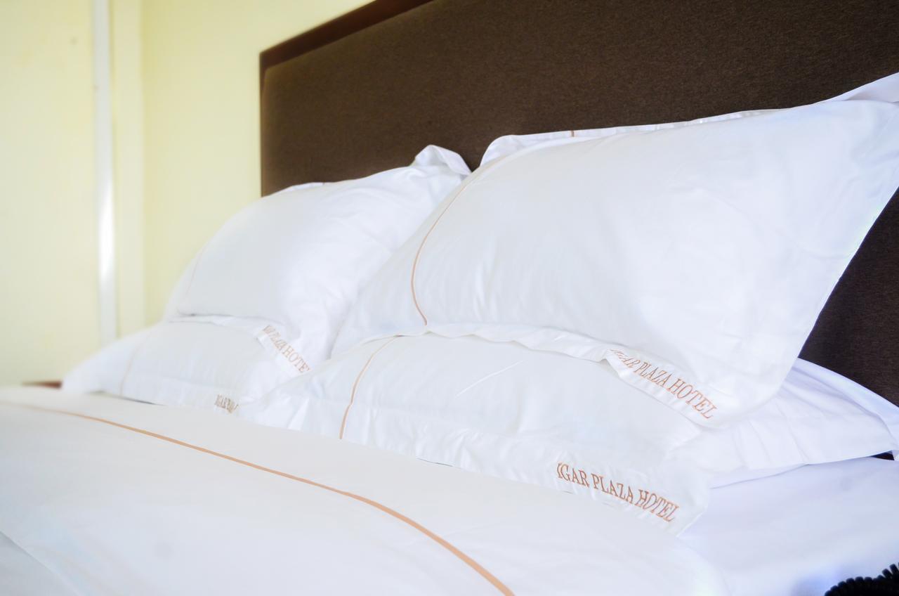 Igar Plaza Hotel Джинджа Екстериор снимка
