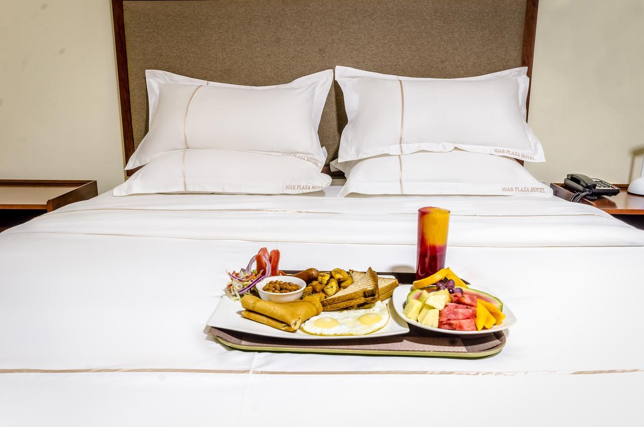 Igar Plaza Hotel Джинджа Екстериор снимка